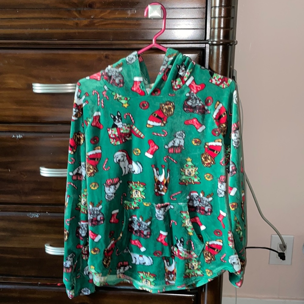 Green Christmas Sweater with little doggies